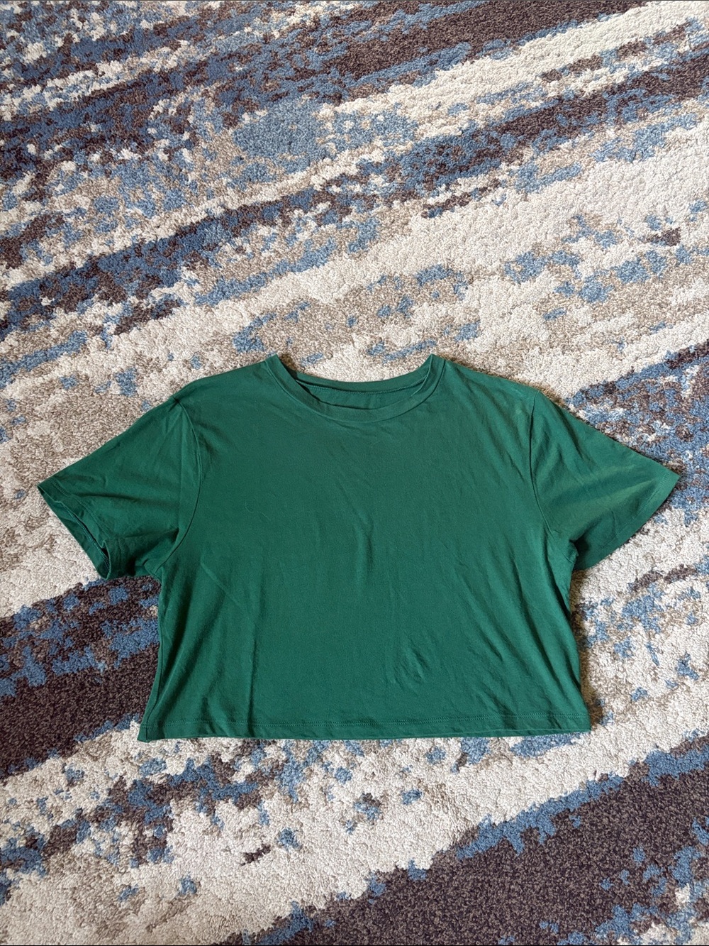 No Boundaries Emerald Green Cropped Crewneck Tee